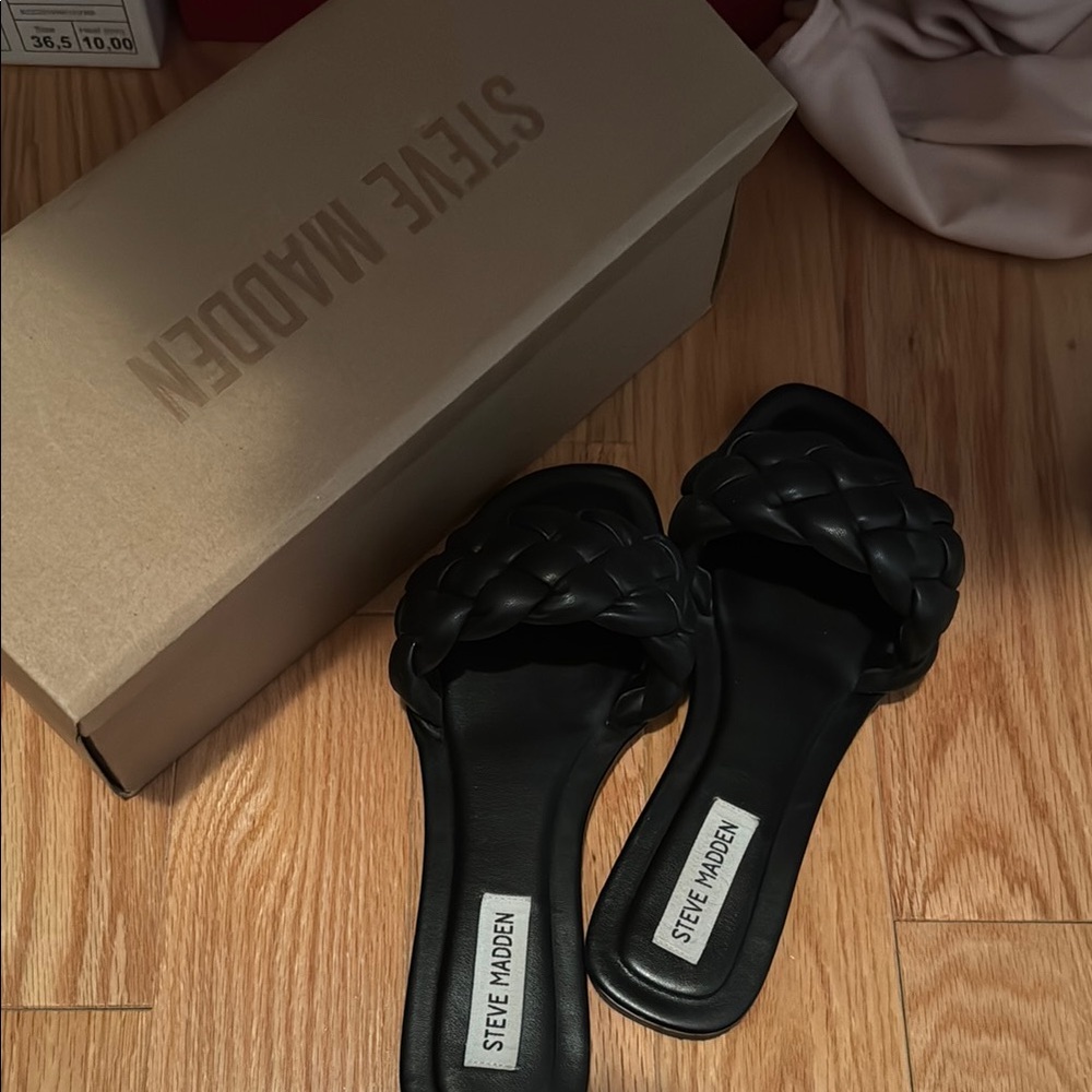 Steve Madden Black Slide Sandals